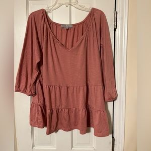Absolutely Famous XL tiered top